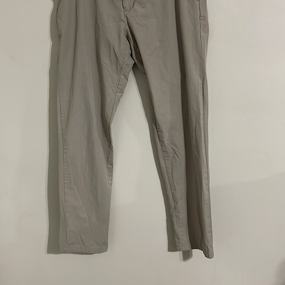 Vineyard Vines on the go pants 34x32 - Picture 6 of 9